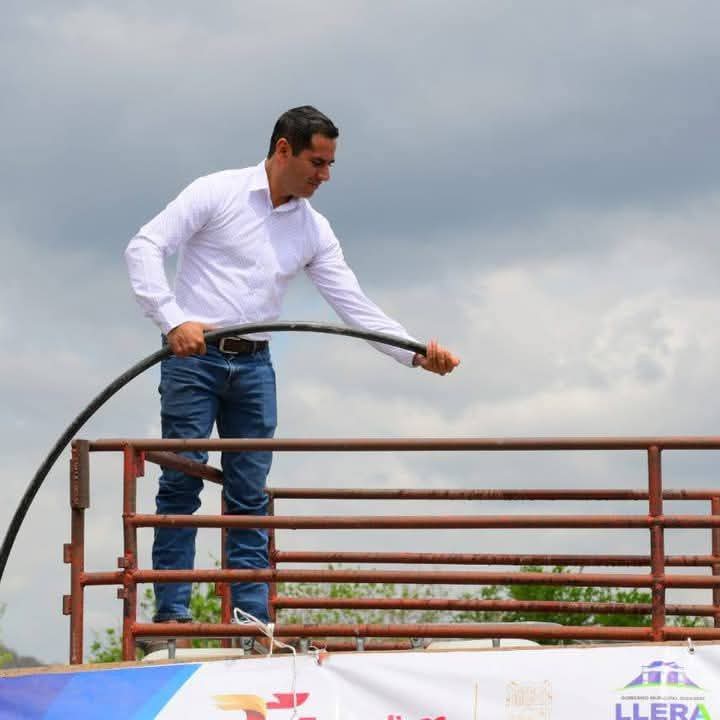 IMPORTANTE OBRA DE PERFORACION DE POZO EN EL EJ. EL.PARAISO, ARRANCA MOISES BORJON OLVERA.