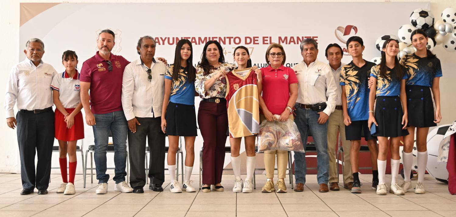 El Gobierno Municipal El Mante 2024-2027 que preside Patty Chio hizo entrega de uniformes a los equipos representativos