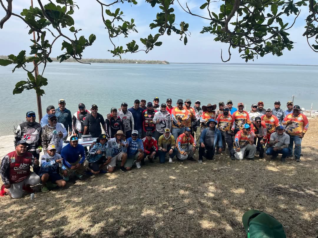 IMPULSA LA PESCA EN LA PRESA EMILIO PORTES GIL, LA ALCALDESA MARIELA LOPEZ SOSA EN XICO.