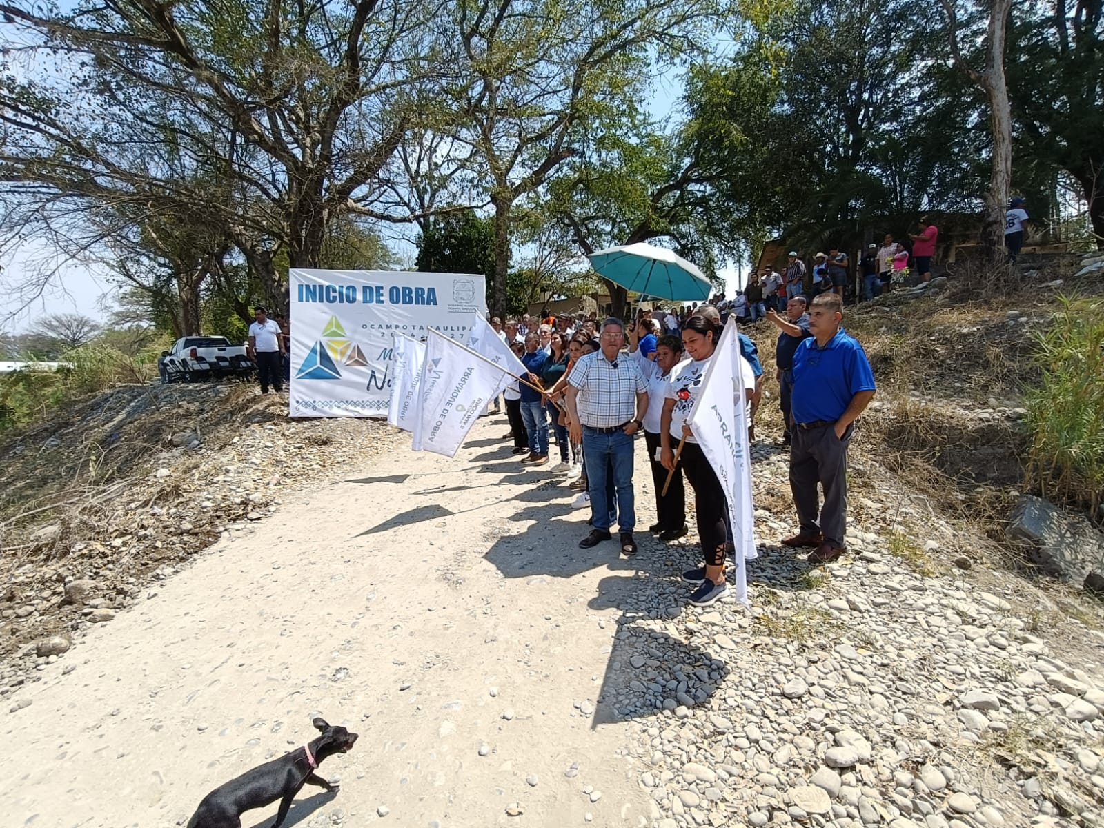 MELCHOR BUDARTH BAEZ, ENTREGA IMPORTANTE OBRA DE UN PUENTE VADO VEHICULAR.
