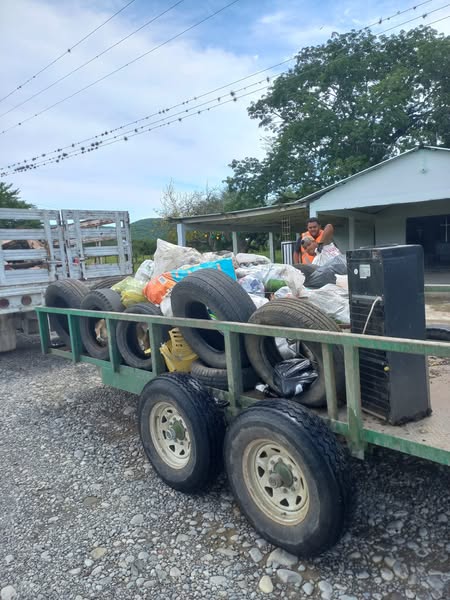 Avanzamos con la campaña de descacharrización en Ocampo!