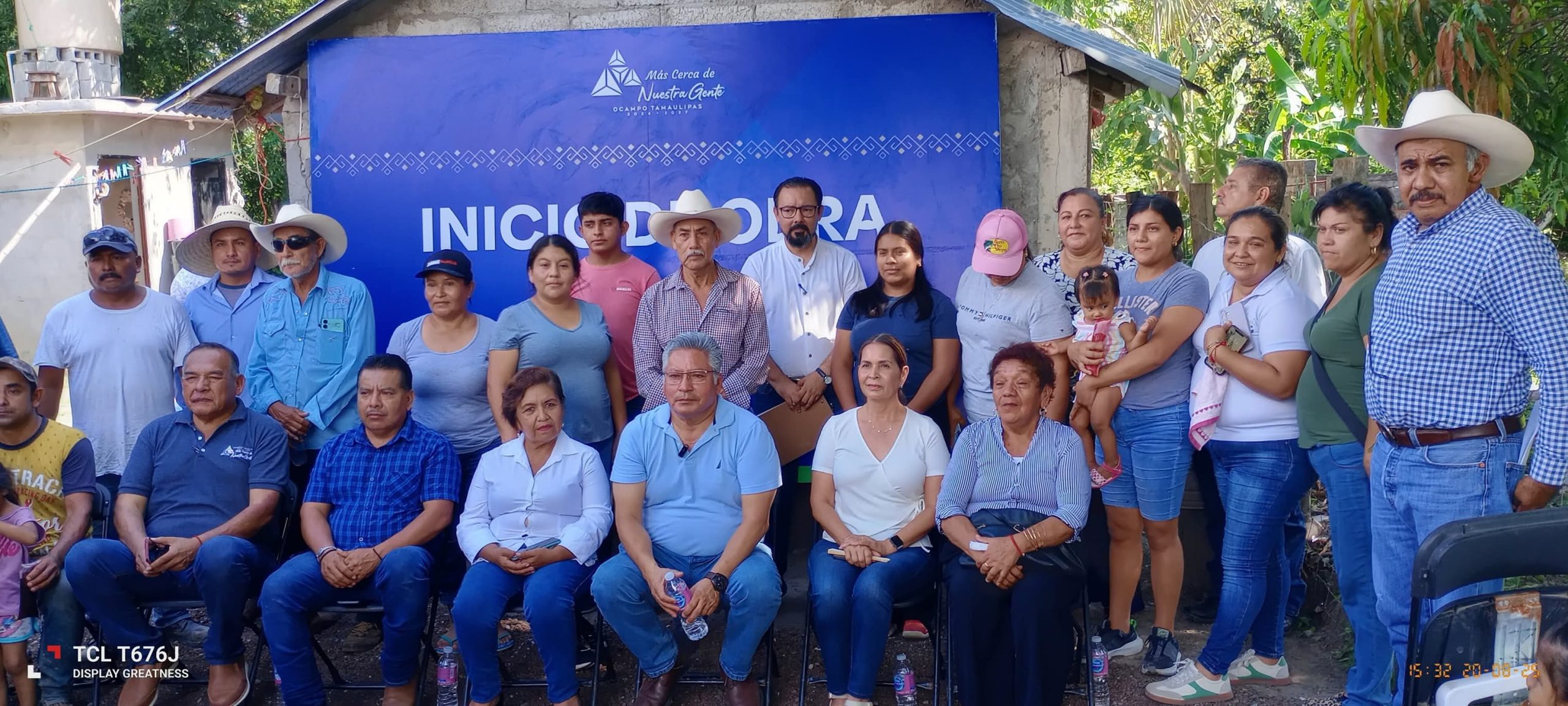ARRANCA MELCHOR BUDARTH BAEZ, IMPORTANTE OBRA DE  PAVIMENTACION EN OCAMPO