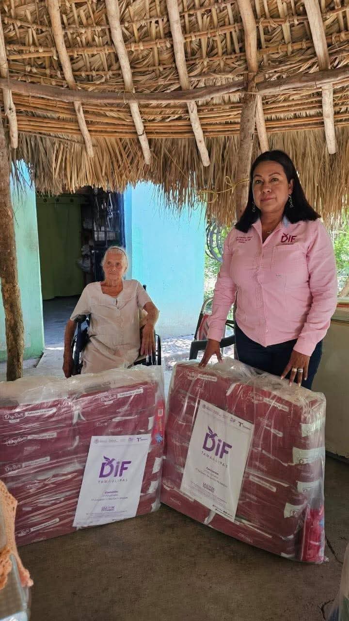 Sigue Martha Uresti de BUDARTH, entregando beneficios del DIF en Ocampo.