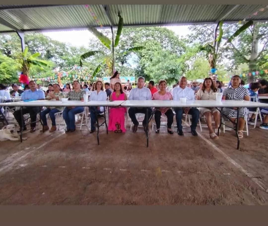Encabeza Melchor Budarth Baez, la celebracion de un aniversario del Ej. Pensil