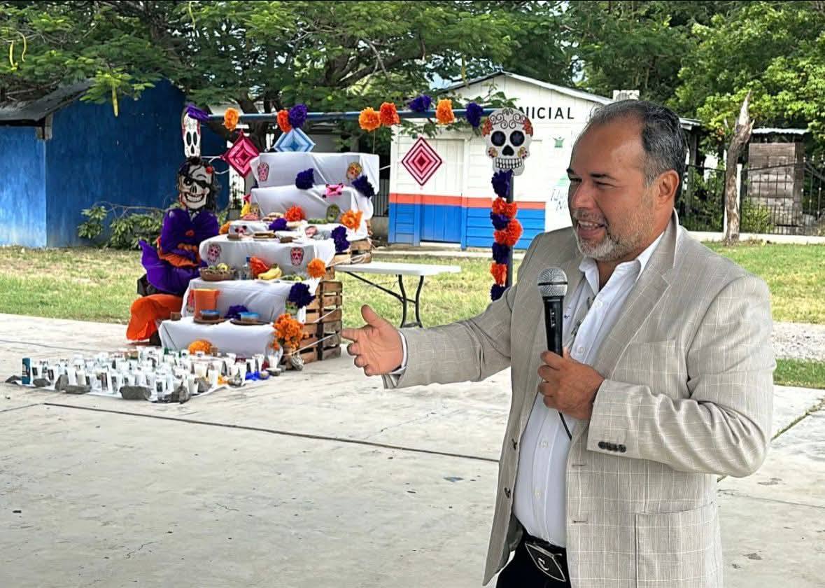 EN GOMEZ FARIAS, EL ALCALDE FRANK DE LEON AVILA REAFIRMA SU APOYO A LA CULTURA.