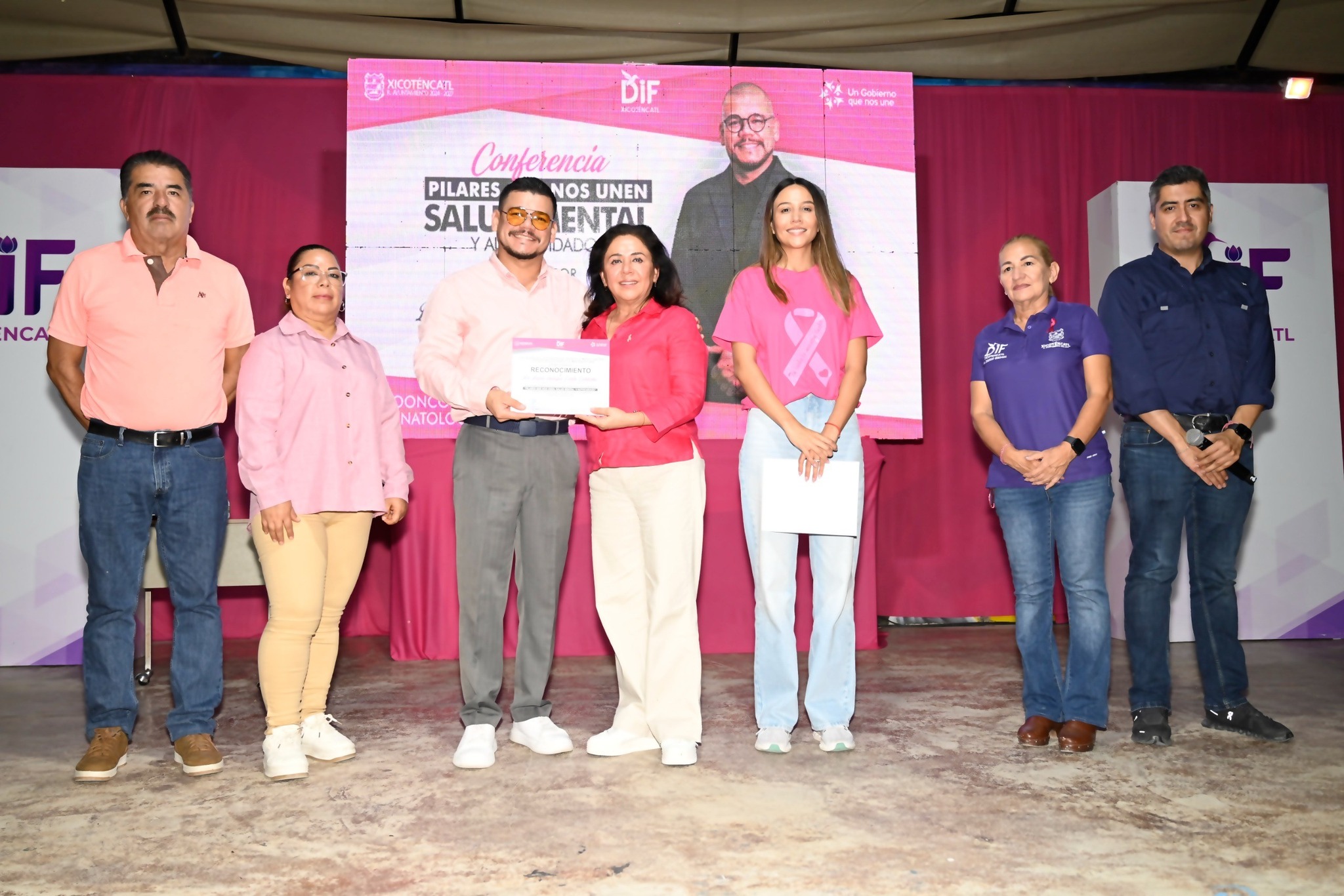 Xicoténcatl conmemora el Día Mundial de la Lucha contra el Cáncer de Mama con conferencia sobre salud mental y autocuidado