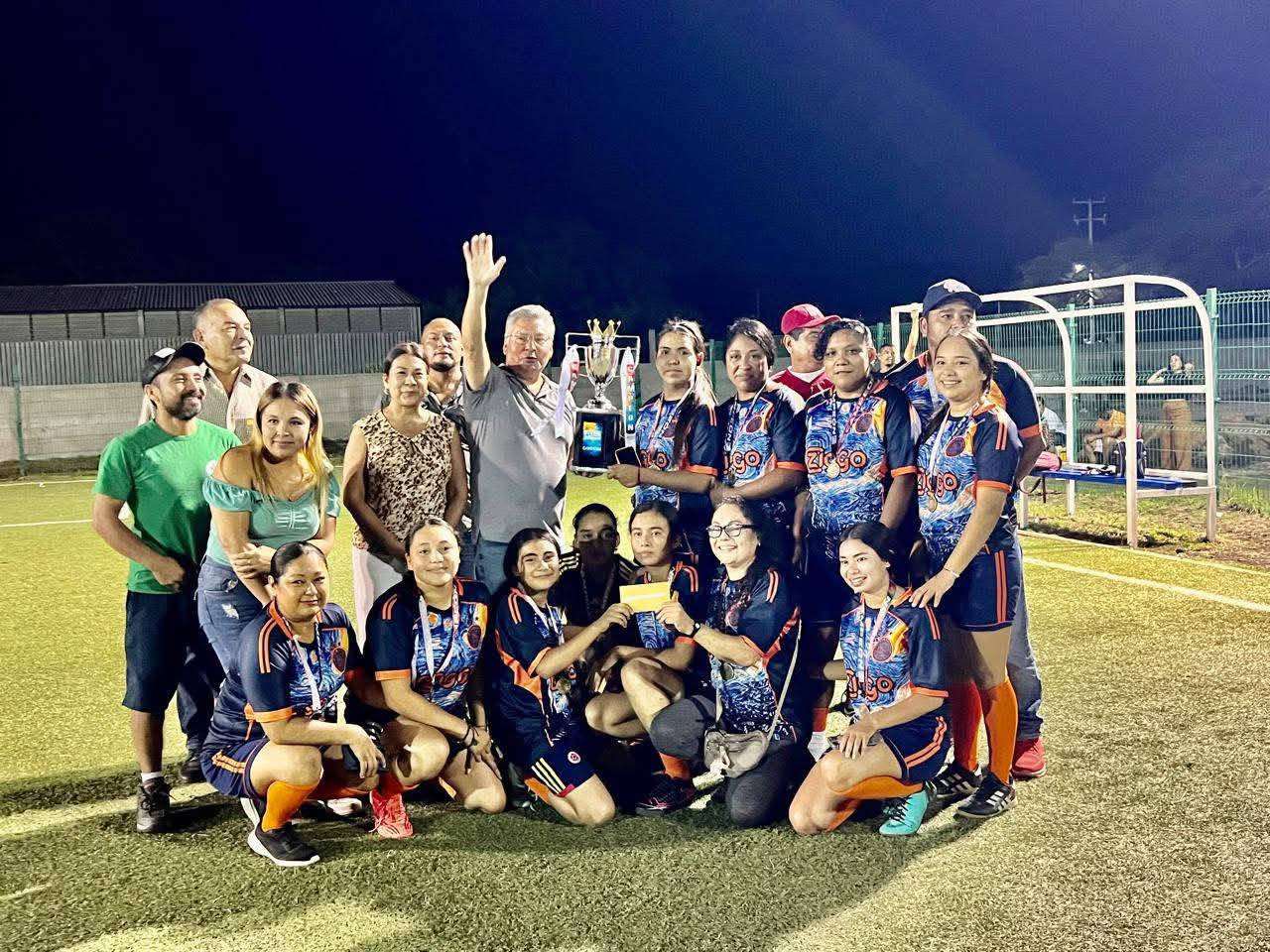DEPORTIVO NOVATAS CAMPEONAS DEL FUTBOL FEMENIL EN OCAMPO, TAMAULIPAS.