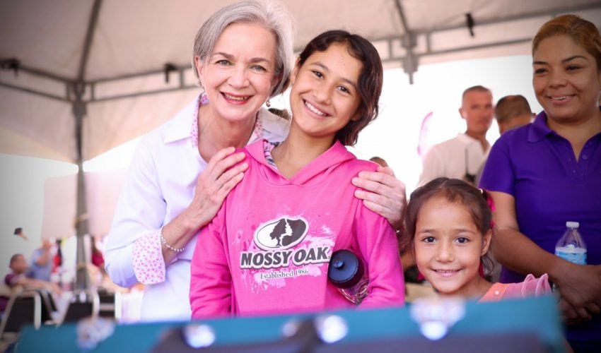 Llevan Américo y María la brigada Transformando Familias hasta el municipio de San Nicolás