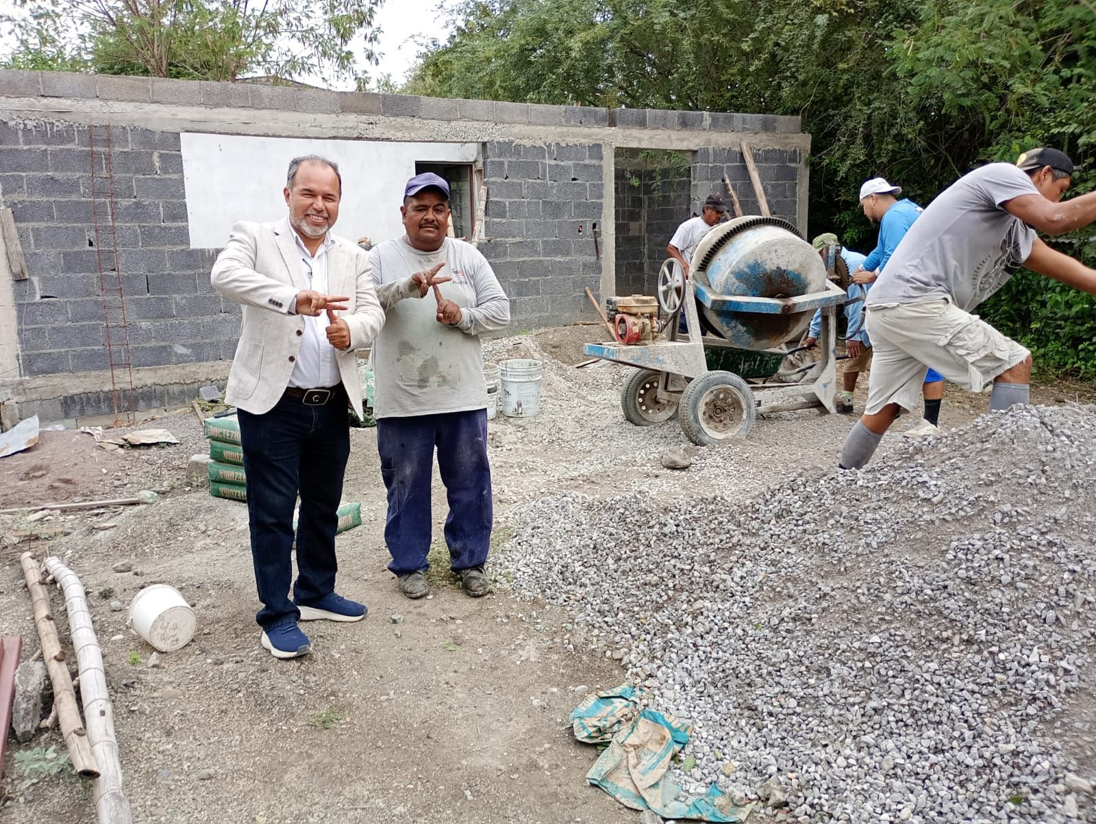 TRABAJA EL ALCALDE FRANK DE LEON AVILA, POR EL BIENESTAR DE LAS FAMILIAS DE GOMEZ FARIAS.