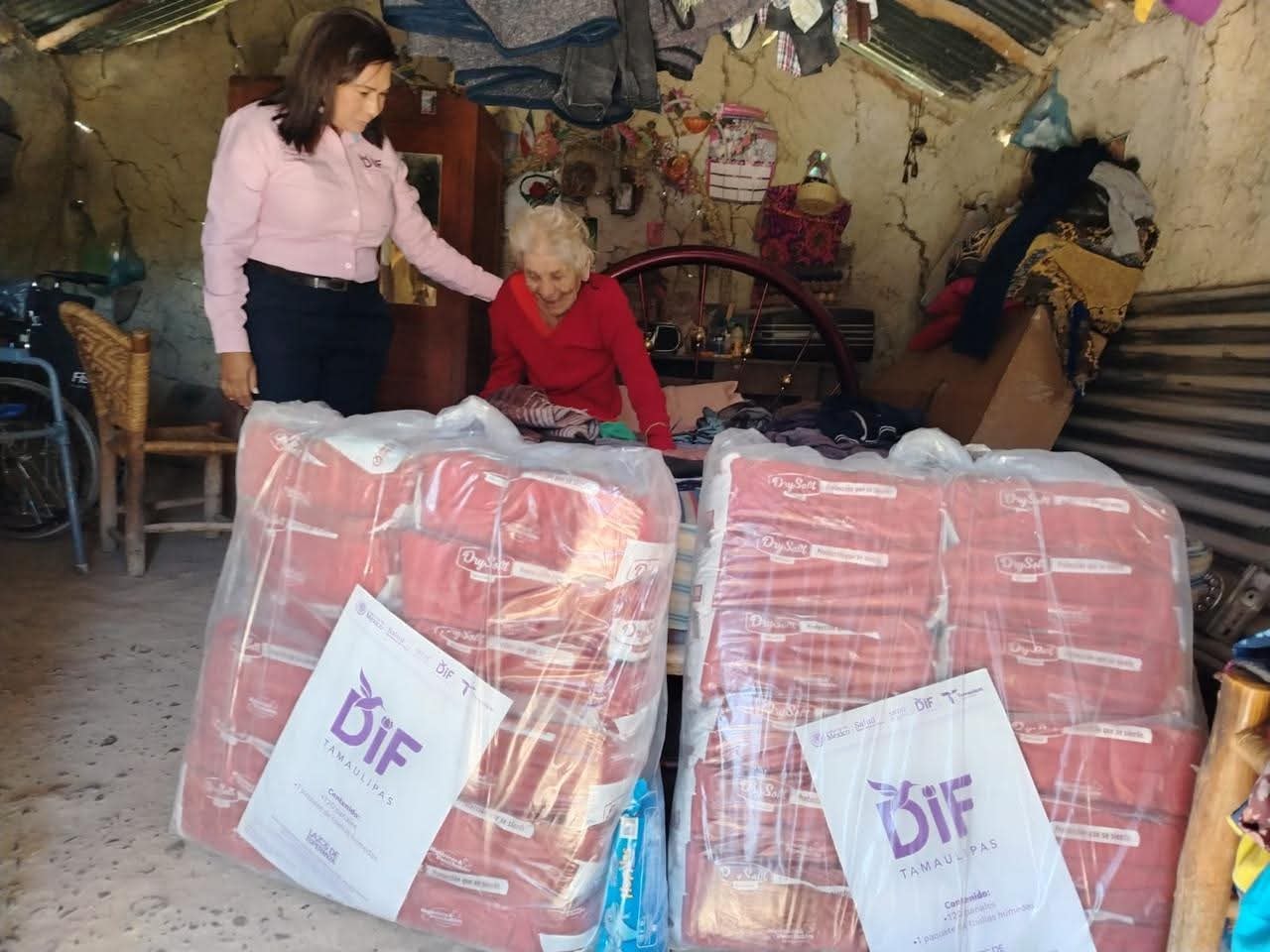 LLEVA MARTHA URESTI DE BUDARTH MAS BENEFICIOS A GENTE DE ESCASOS RECURSOS ECONOMICOS.