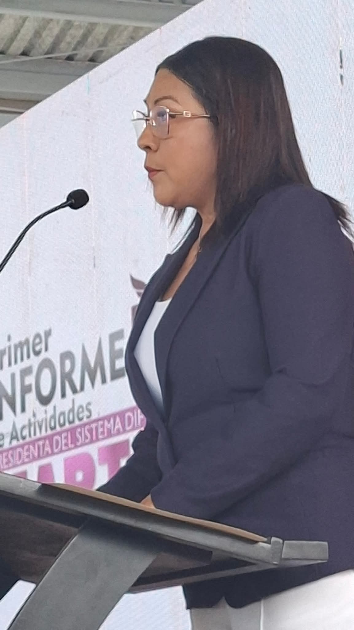 Positivo informe de actividades rinde Martha Uresti de Budarth al frente del DIF Ocampo.