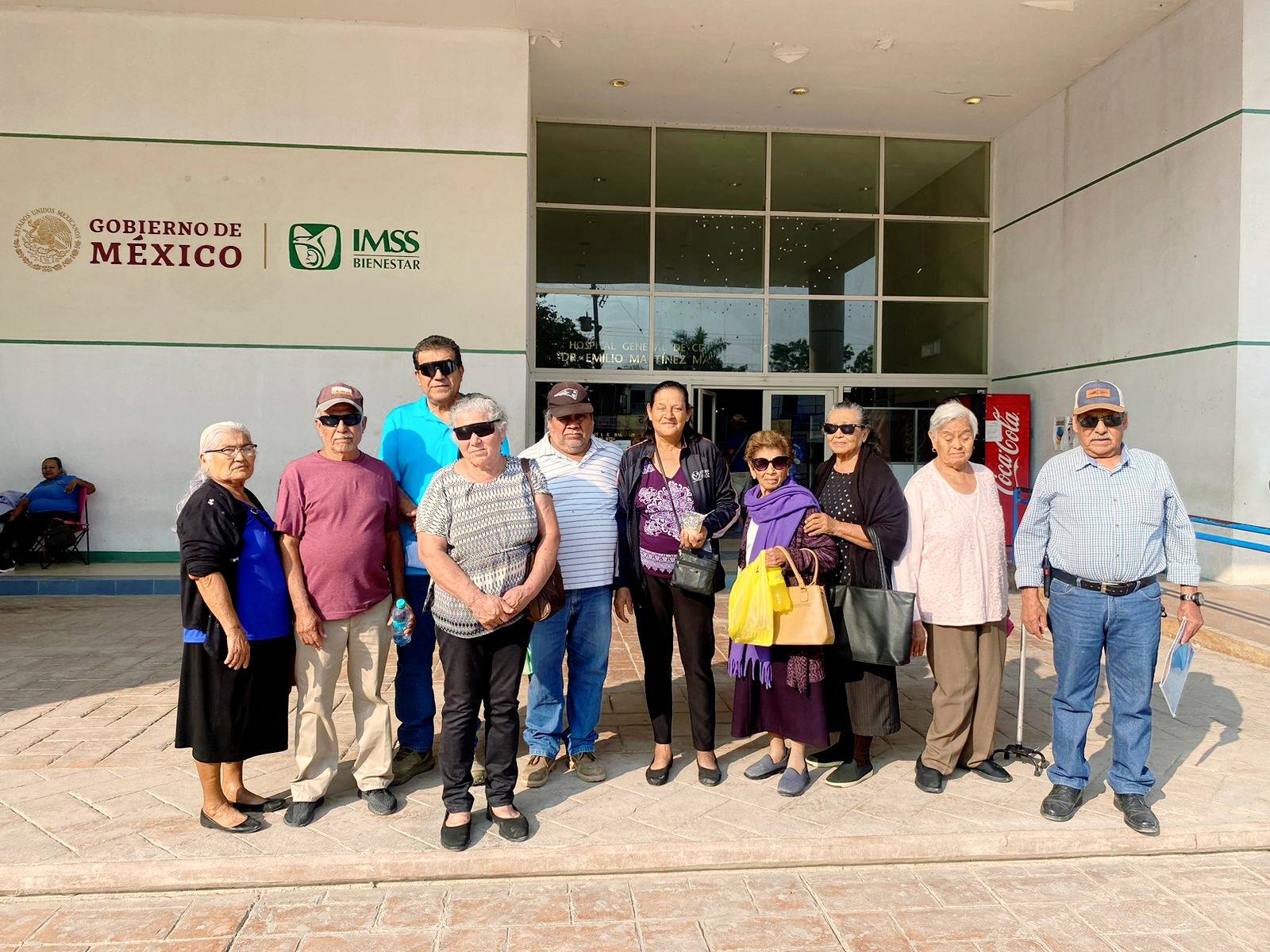 EXCELENTE TRABAJO REALIZA EL DIF LLERA, EN BENEFICIO DE GENTES QUE NECESITAN MEJORAR SU VISTA.