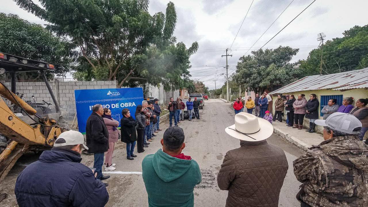 MELCHOR BUDARTH BAEZ HOMBRE DE PALABRA, LE CUMPLE A LA COLONIA JUNTOS POR OCAMPO.