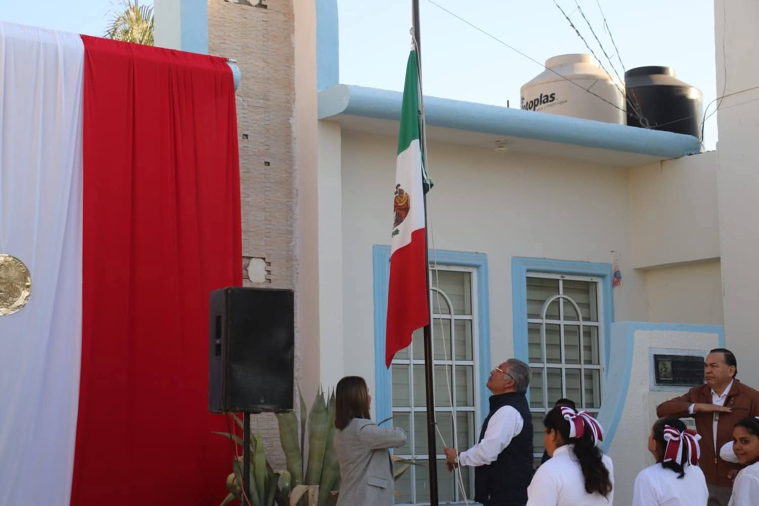 CONMEMORA OCAMPO «EL DIA DE LA BANDERA».