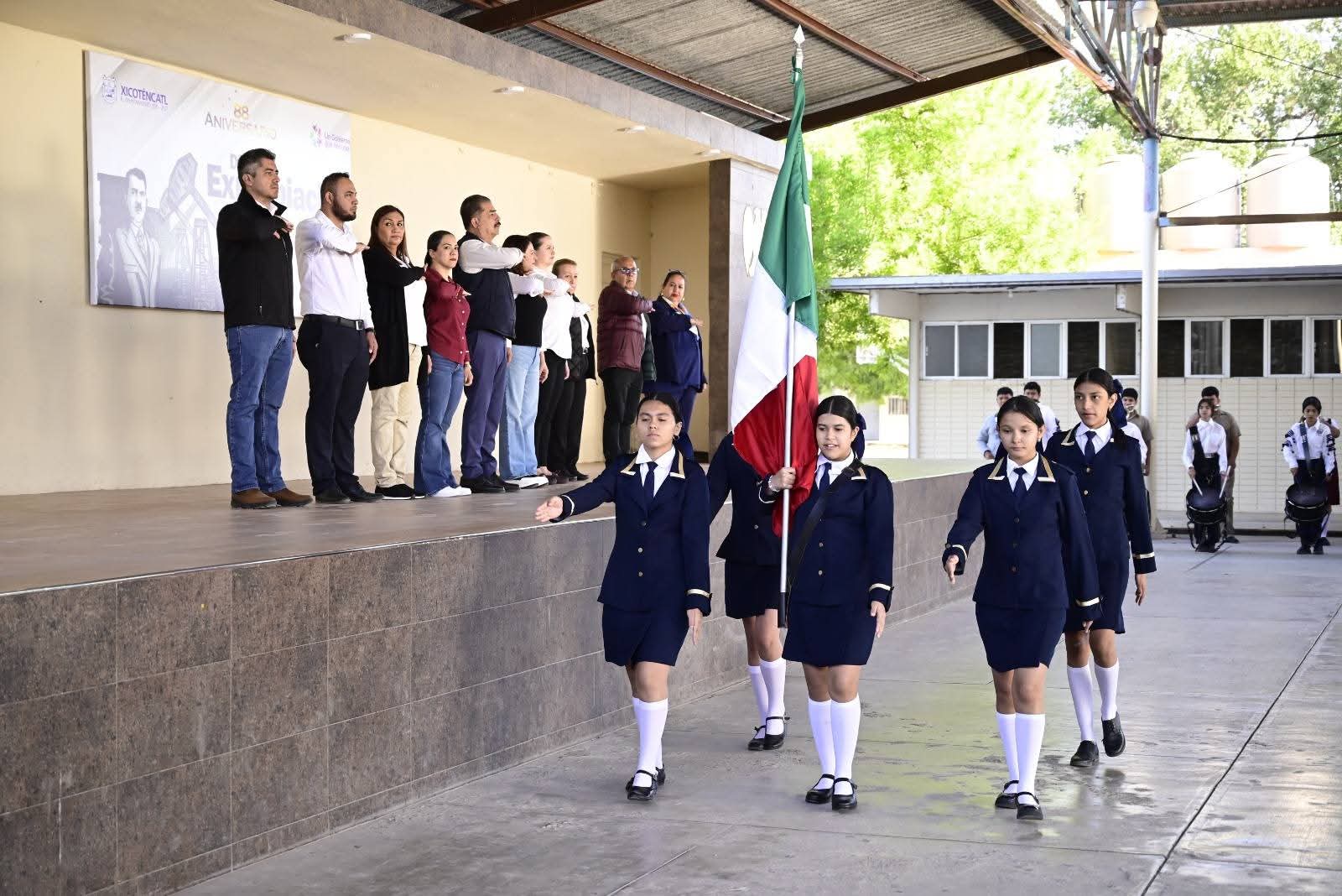 ENCABEZA MARIELA LOPEZ SOSA, LA CONMEMORACION DE LA EXPROPIACION PETROLERA.