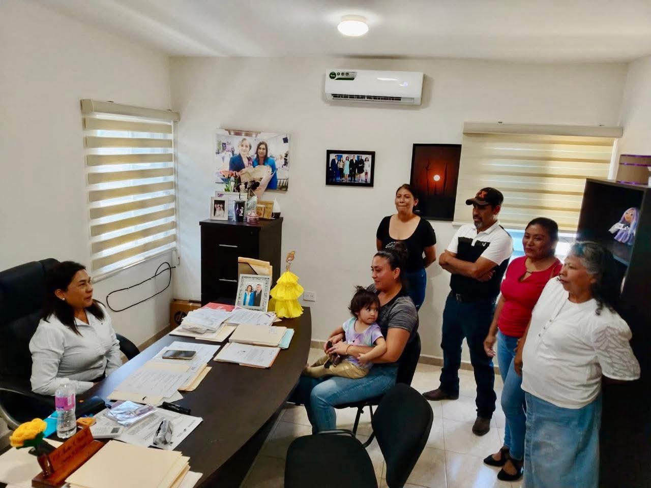 Martha Uresti, sigue al pendiente de su gente, al frente del DIF Ocampo