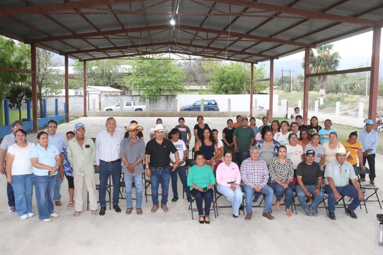 Melchor Budarth Baez, nada lo detiene sigue llevando obra a comunidades rurales.